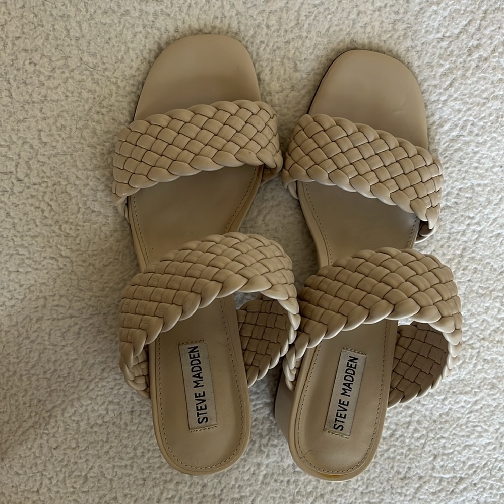 Steve Madden Block Heel Bone Color Size 11 - image 2